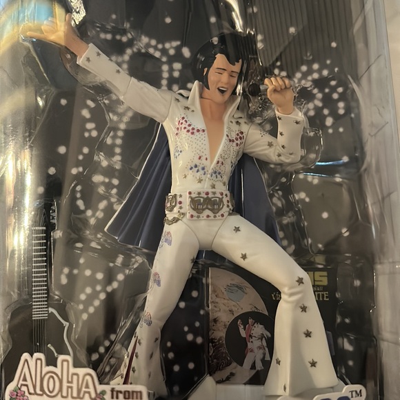COLLECTIBLE ELVIS FIGURINE UNOPENED - Picture 3 of 4